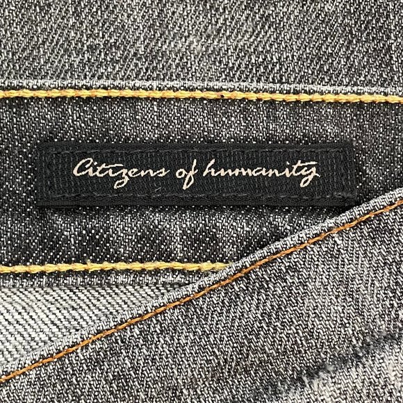 🌸🌸HOST PICK🌸🌸CITIZENS OF HUMANITY DISTRESSED JEANS **MADE IN U.S.A.** - Picture 3 of 10